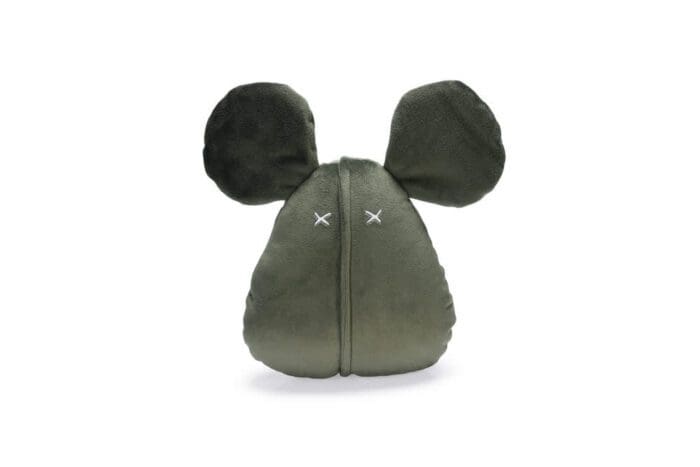 Designed by Lotte VELVET  MUIS ADIO GRN 20
