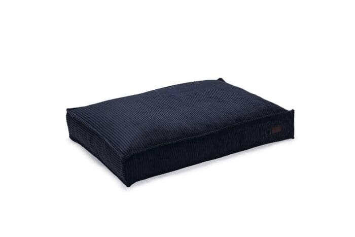 Designed by Lotte LIGKUSSEN RIBBED ANTR 70X55X15